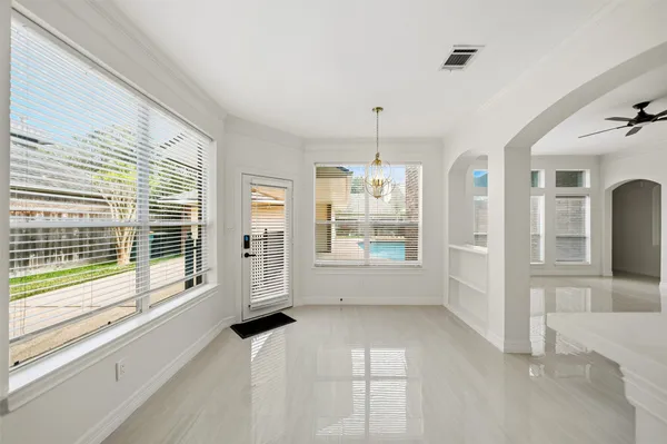 $4,400 | 5622 Lake Pl Drive, Houston, TX 77041