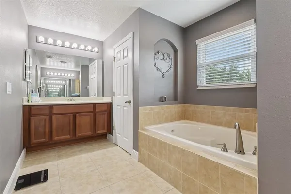 $629,000 | 30113 Jutland Court, Mount Dora, FL 32757