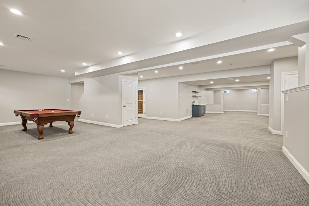 204 Cedar Street Lexington, MA 02421 - Photo 34 of 42 Gallery Image 34