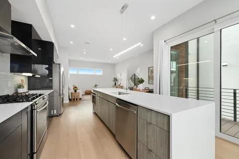 $650,000 | 5605 Sunshine Drive, Unit 10, Austin, TX 78756