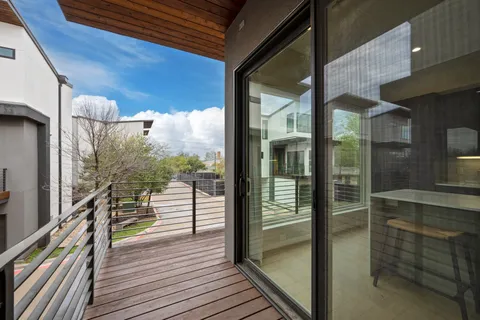 $650,000 | 5605 Sunshine Drive, Unit 10, Austin, TX 78756