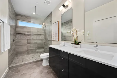 $650,000 | 5605 Sunshine Drive, Unit 10, Austin, TX 78756