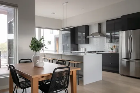 $650,000 | 5605 Sunshine Drive, Unit 10, Austin, TX 78756