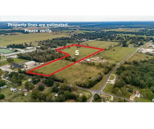 $525,000 | 834 East, Liberty, TX 77575