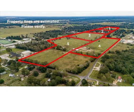 $525,000 | 834 East, Liberty, TX 77575
