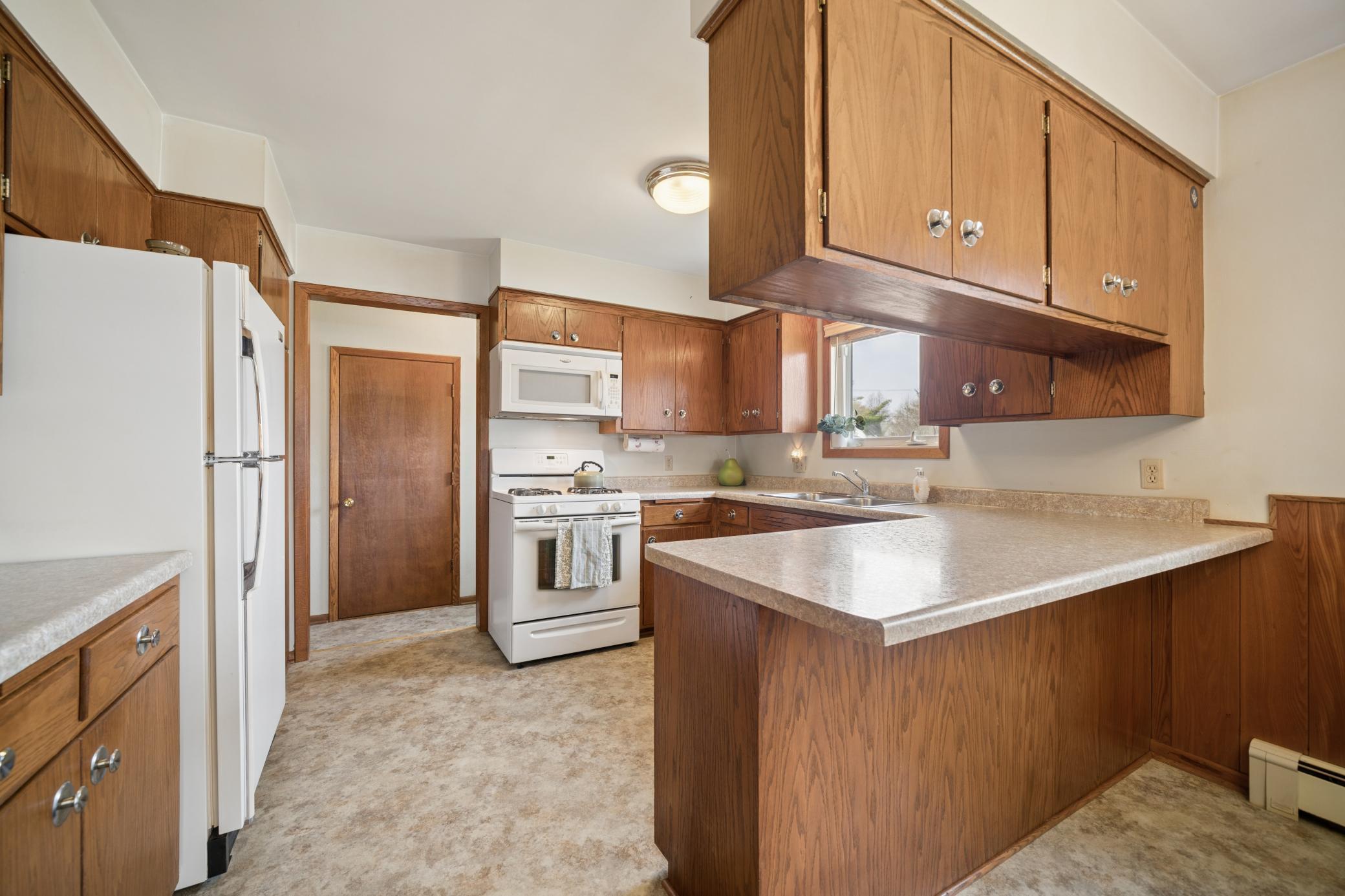 306 3rd Avenue Southeast Blooming Prairie, MN 55917 - Photo 11 of 22