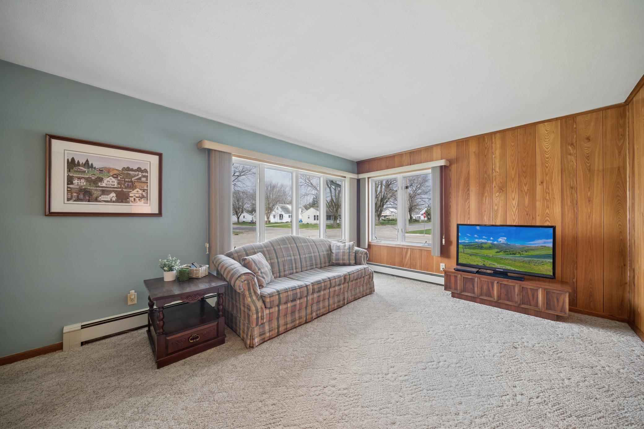 306 3rd Avenue Southeast Blooming Prairie, MN 55917 - Photo 2 of 22