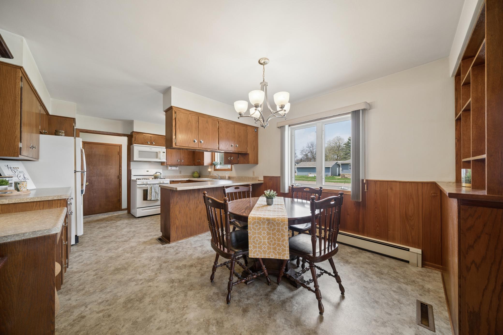 306 3rd Avenue Southeast Blooming Prairie, MN 55917 - Photo 5 of 22