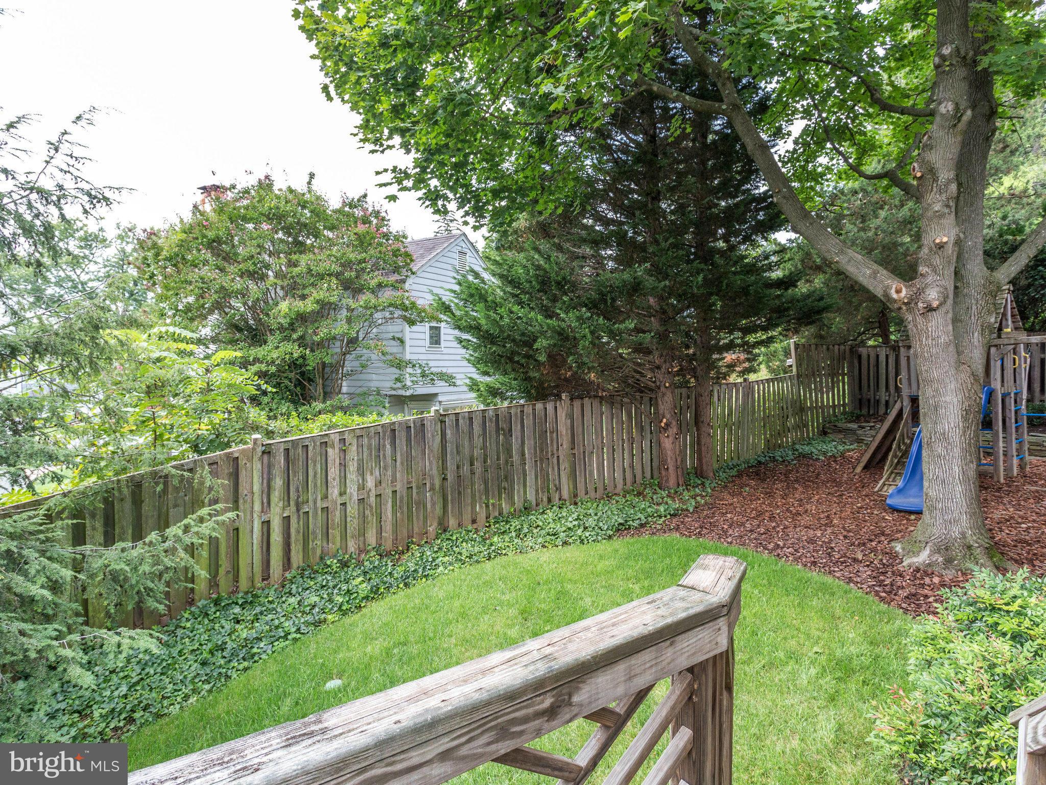 4704 Overbrook Road Bethesda, MD 20816 - Photo 27 of 30 Exterior (Rear)