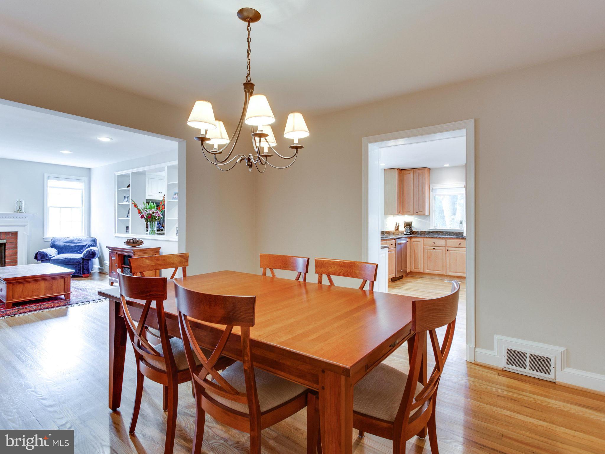 4704 Overbrook Road Bethesda, MD 20816 - Photo 9 of 30 Dining Room