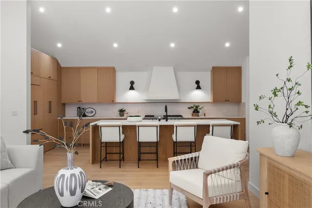 $2,495,000 | 2055 Calvert Avenue, Costa Mesa, CA 92626