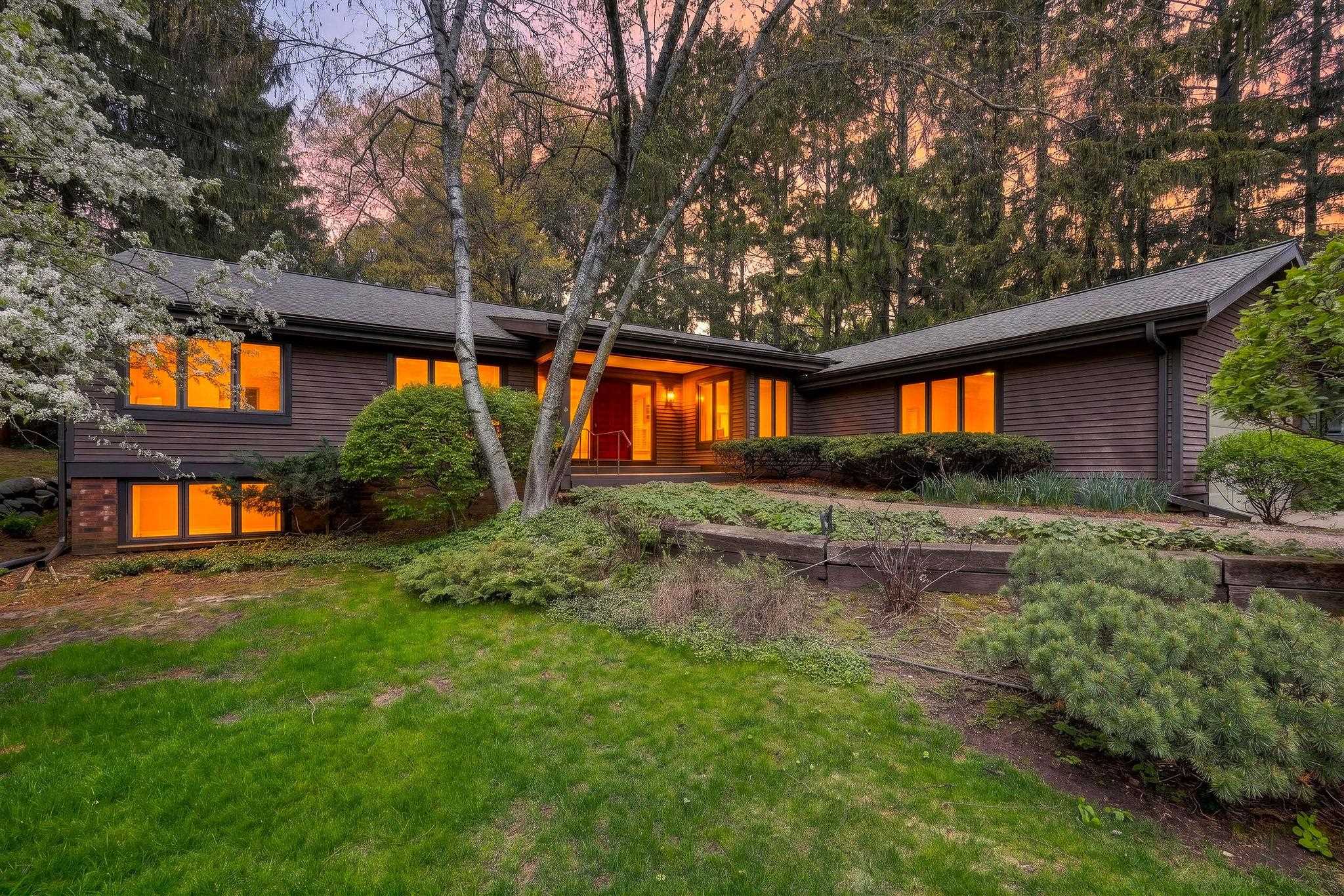 18 Larch Circle Madison, WI 53705 - Photo 1 of 55