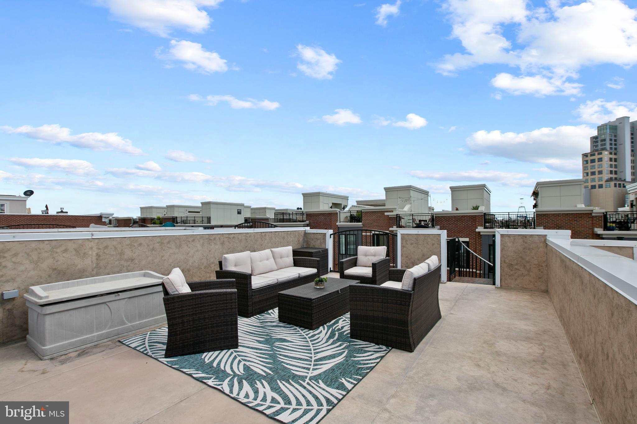 1230 Cooksie Street Baltimore, MD 21230 - Photo 38 of 41 a terrace view with seating space