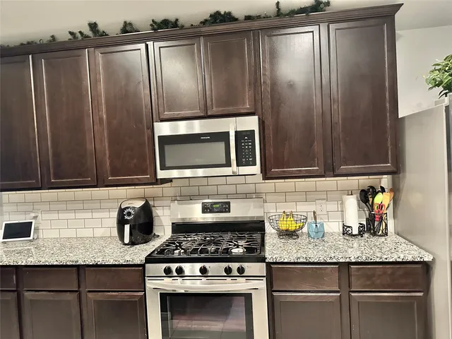 $280,000 | 2719 Bergen Bay Lane, Fresno, TX 77545