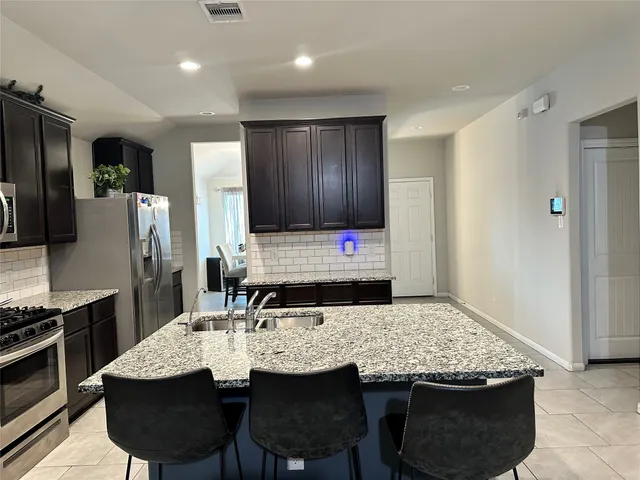 $280,000 | 2719 Bergen Bay Lane, Fresno, TX 77545