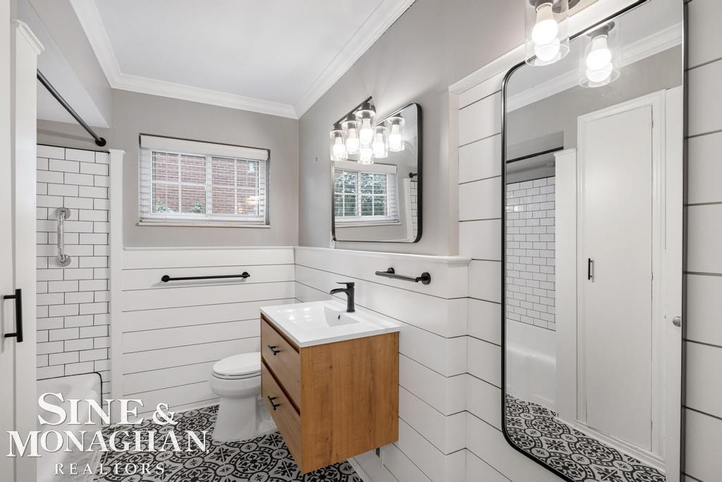 835 Harcourt Road Grosse Pointe, MI 48230 - Photo 16 of 41