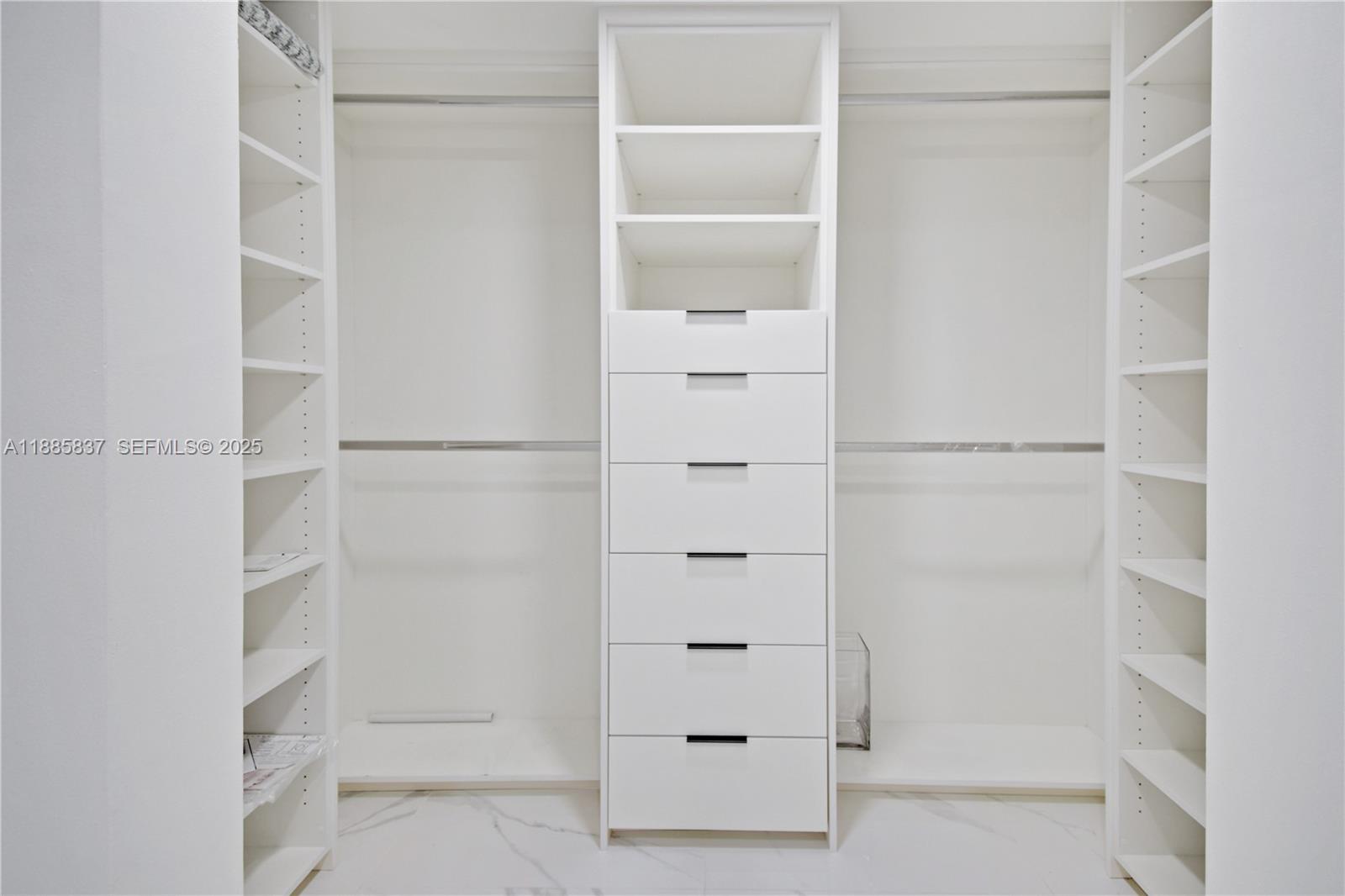 1800 North Bayshore Drive, Unit 512 Miami, FL 33132 - Photo 13 of 53