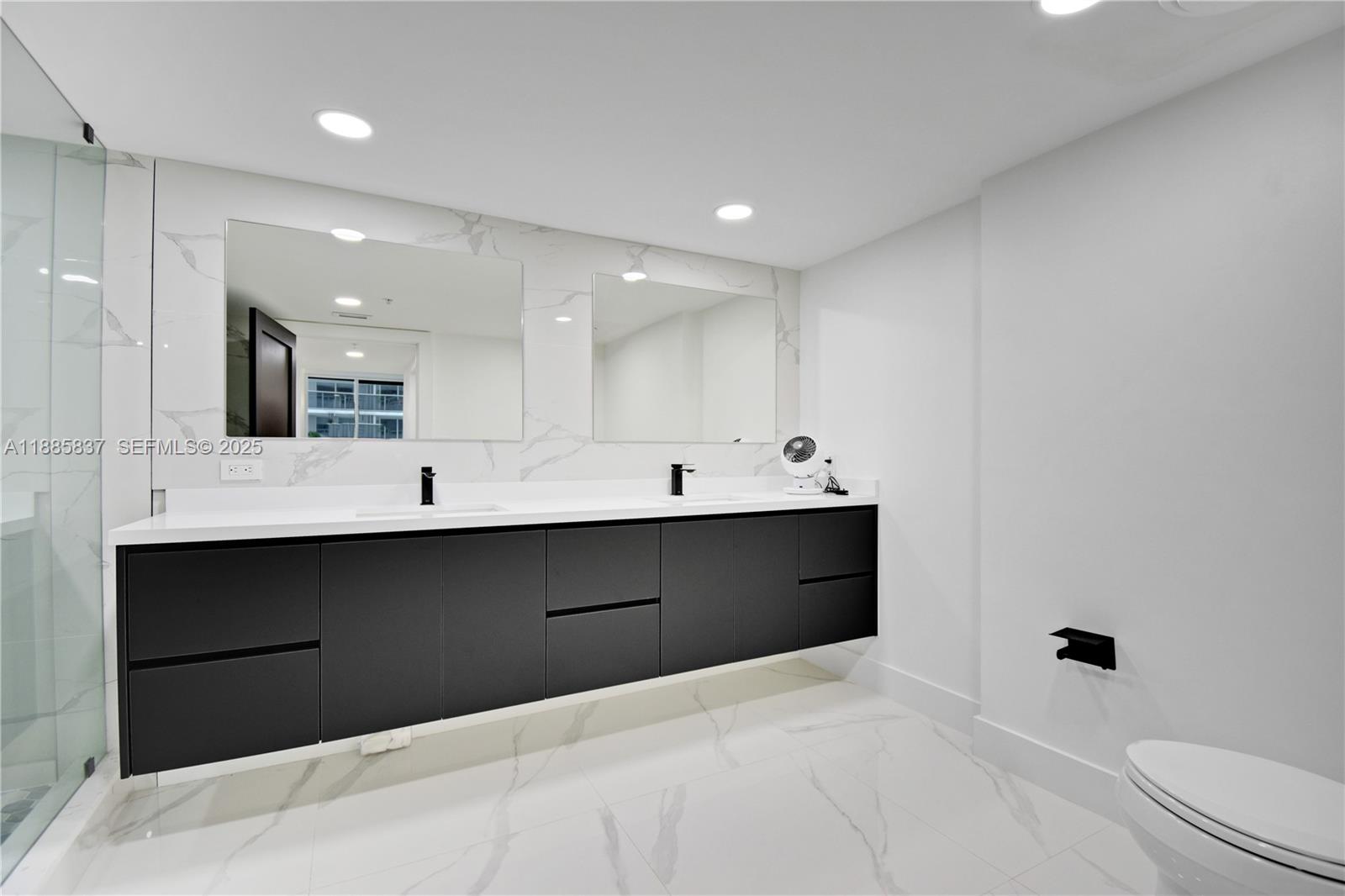 1800 North Bayshore Drive, Unit 512 Miami, FL 33132 - Photo 14 of 53