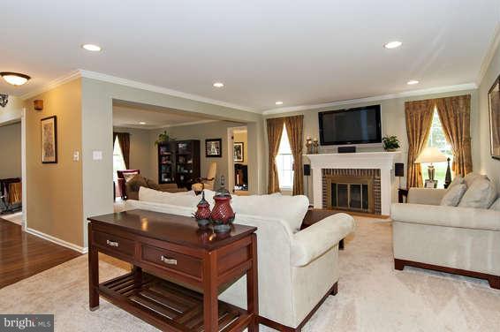 5216 Durham Road East Columbia, MD 21044 - Photo 11 of 30 Family Room
