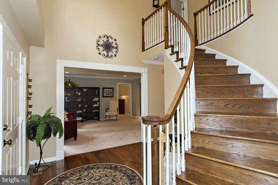 5216 Durham Road East Columbia, MD 21044 - Photo 3 of 30 Foyer