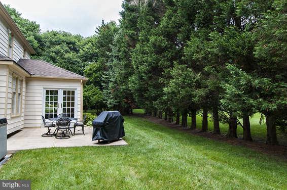 5216 Durham Road East Columbia, MD 21044 - Photo 28 of 30 Backyard Patio