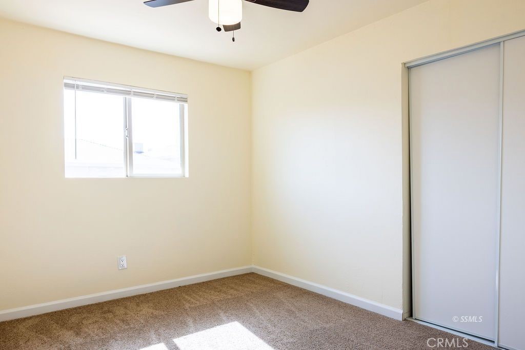 1500 West Alene Avenue Ridgecrest, CA 93555 - Photo 8 of 30 an empty room with a window