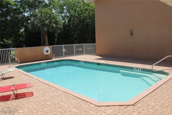 $1,400 | 607 Southeast 13th Place, Unit 202, Cape Coral, FL 33990