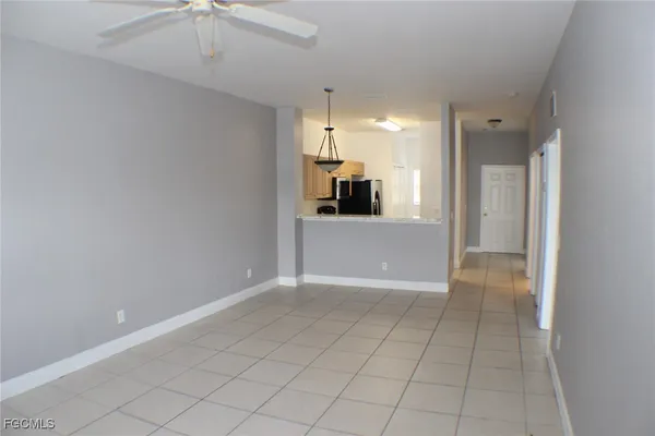 $1,400 | 607 Southeast 13th Place, Unit 202, Cape Coral, FL 33990