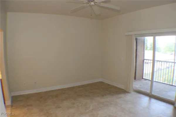 $1,400 | 607 Southeast 13th Place, Unit 202, Cape Coral, FL 33990