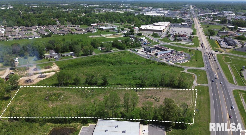5269 Hinkleville Road Paducah, KY 42001 - Photo 15 of 21 a view of a city