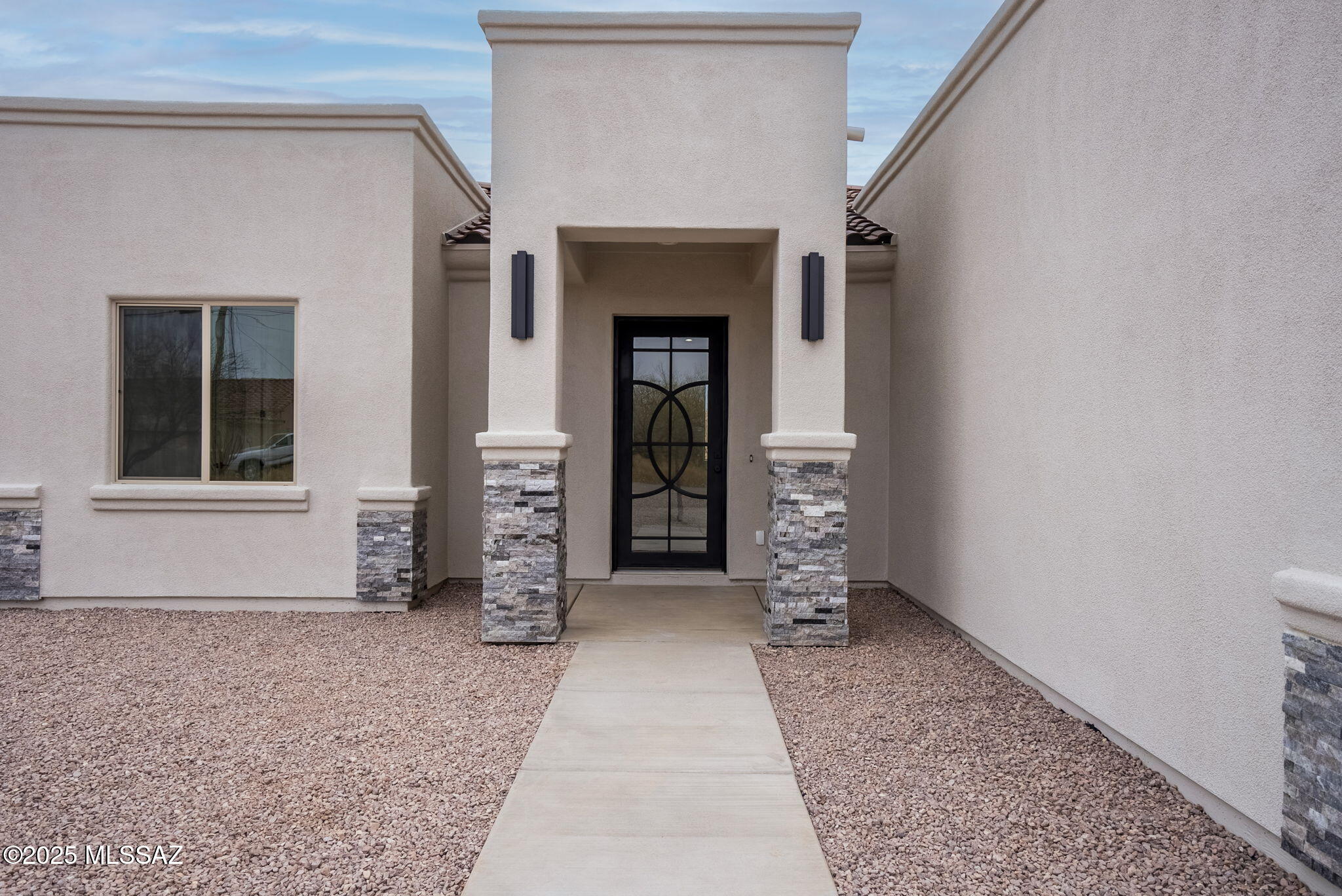 128 Camino Embarcadero Rio Rico, AZ 85648 - Photo 3 of 27