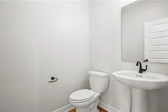 $519,950 | 505 Southwest Newport Drive, Blue Springs, MO 64014