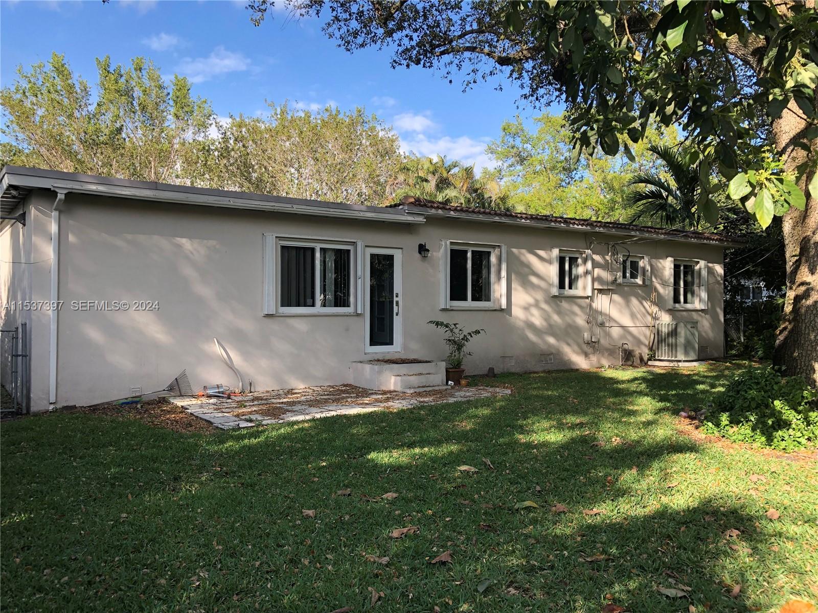 5960 Southwest 48th Street Miami, FL 33155 - Photo 10 of 10 Gallery Image 10