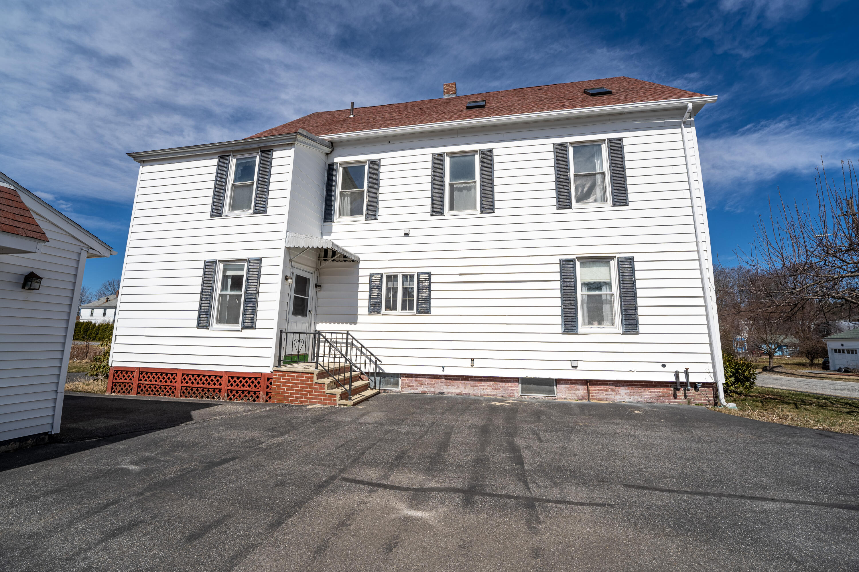 106 Rosedale Street Lewiston, ME 04240 - Photo 4 of 59 106RosedaleSt-6