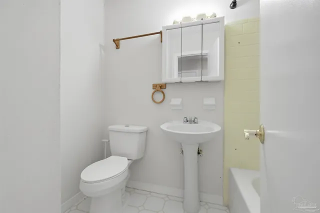 $214,000 | 5719 Ventura Lane, Pensacola, FL 32526