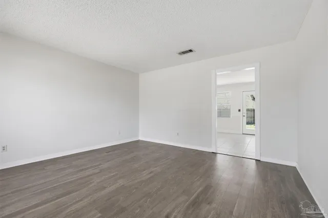 $214,000 | 5719 Ventura Lane, Pensacola, FL 32526