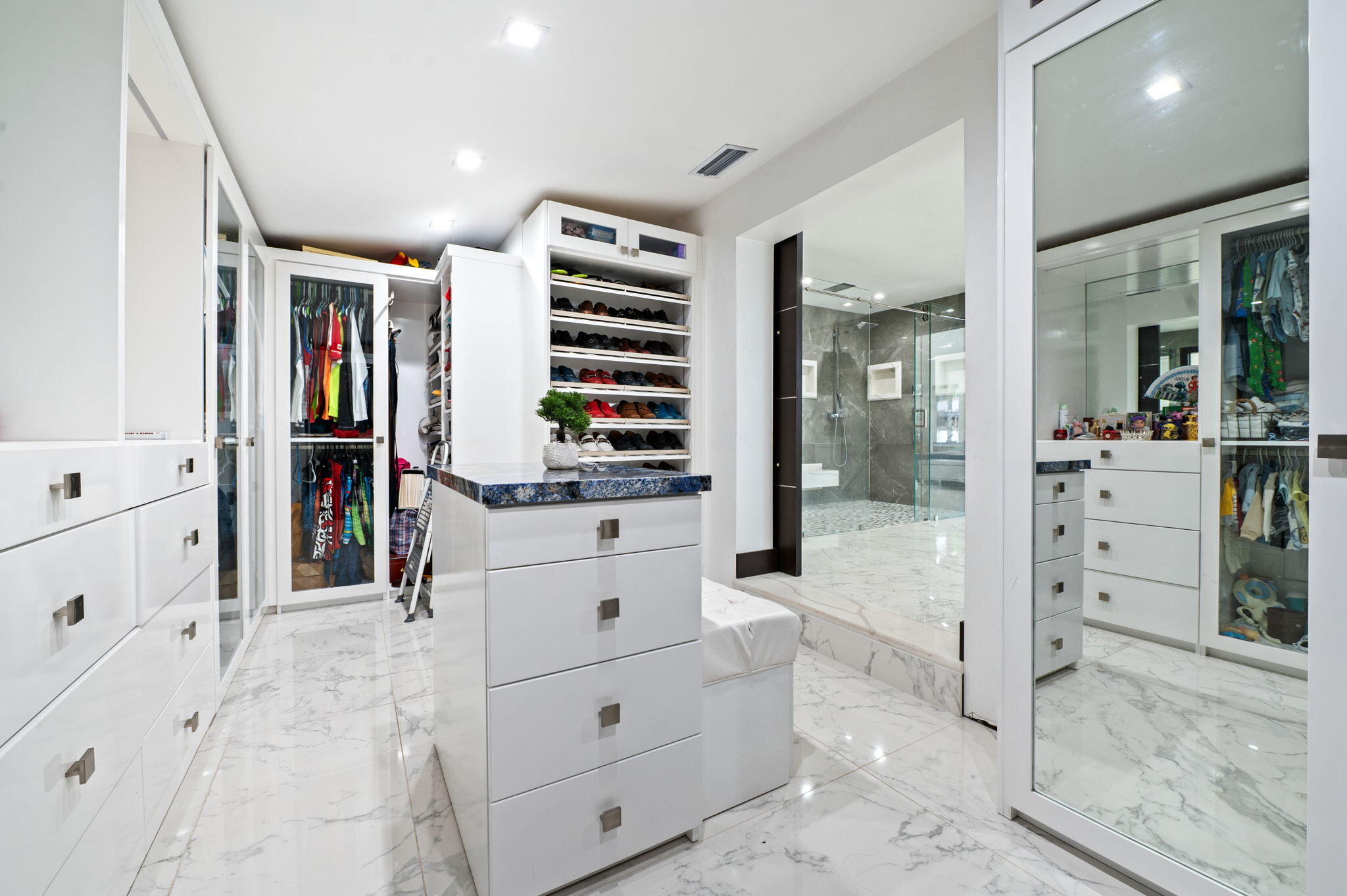 2840 Southwest 128th Avenue Miami, FL 33175 - Photo 21 of 46 a view of walk in closet and bedroom