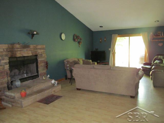 10625 Marshall Road Birch Run, MI 48415 - Photo 5 of 27 20362379-4.JPG