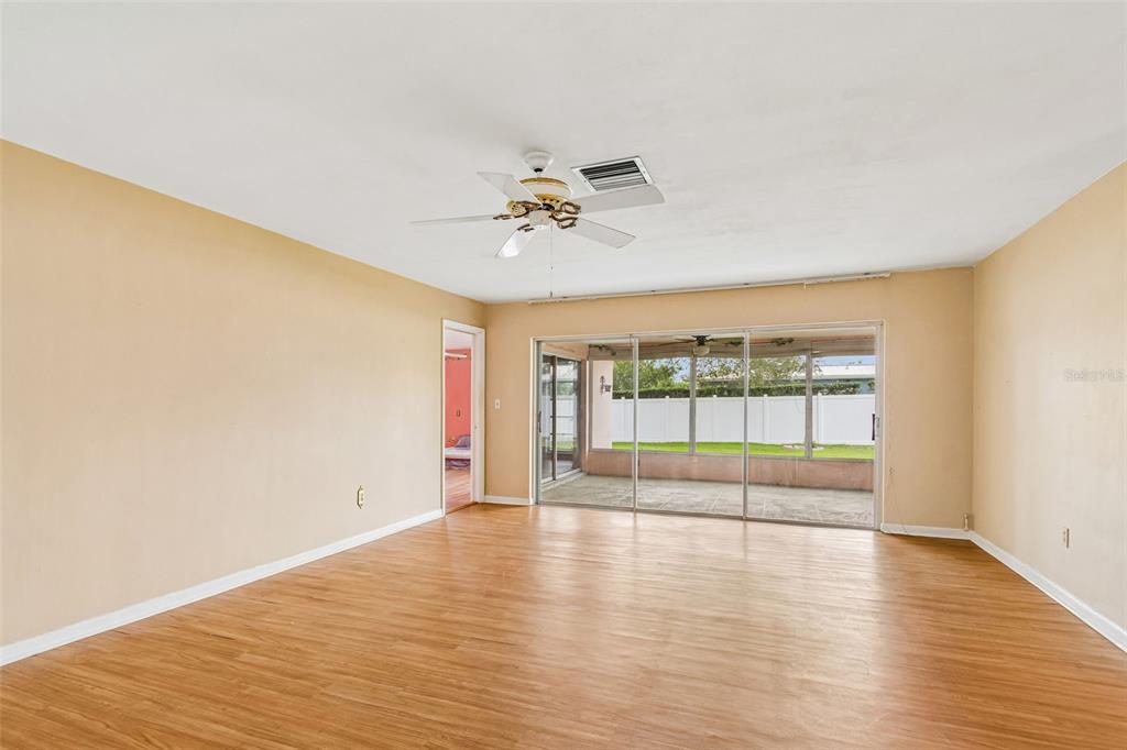 14363 Neptune Road Seminole, FL 33776 - Photo 12 of 65