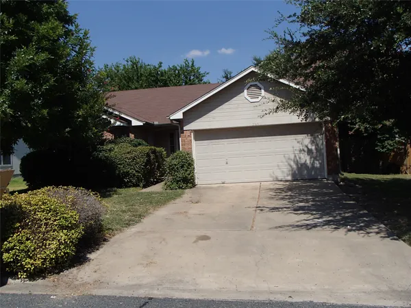$1,400 | 208 Juniper Drive, Georgetown, TX 78626
