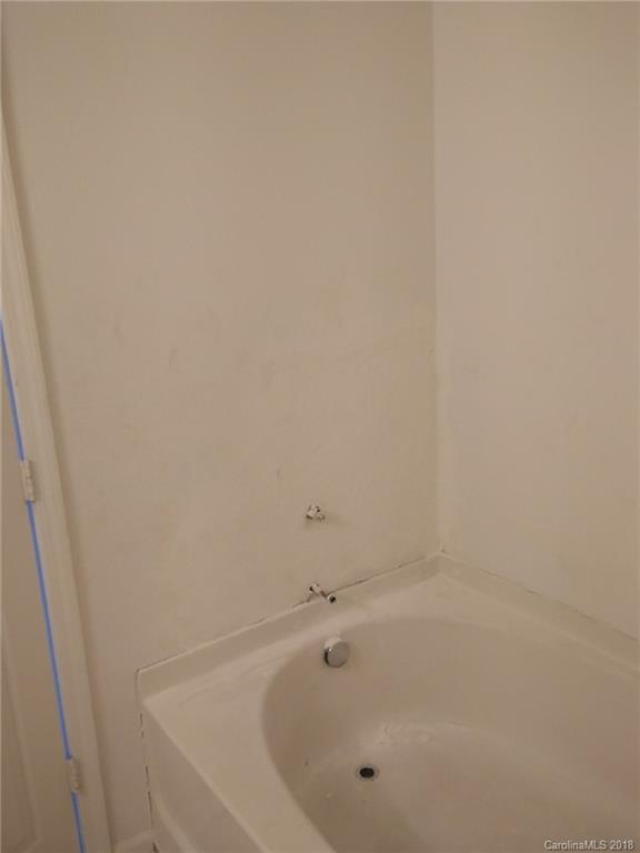 5110 Raspberry Knoll Drive, Unit 65 Charlotte, NC 28208 - Photo 16 of 21 Gallery Image 16