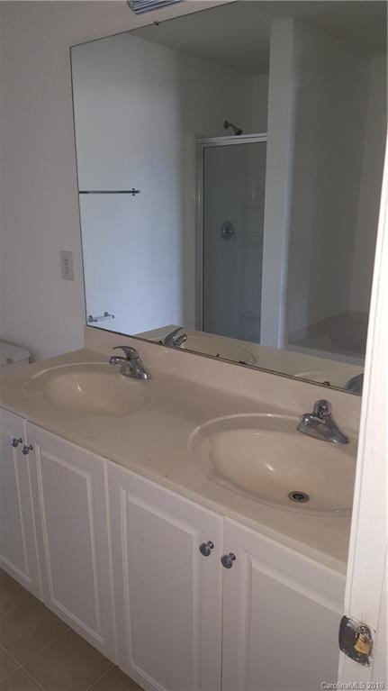 5110 Raspberry Knoll Drive, Unit 65 Charlotte, NC 28208 - Photo 5 of 21 Gallery Image 5