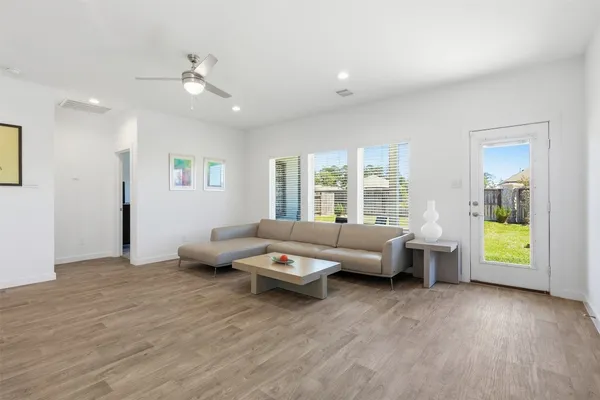 $3,000 | 14280 Big Bend Drive, Conroe, TX 77384