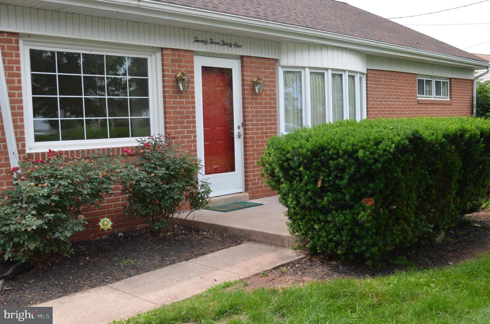 2331 Sycamore Road York, PA 17408 - Photo 2 of 17