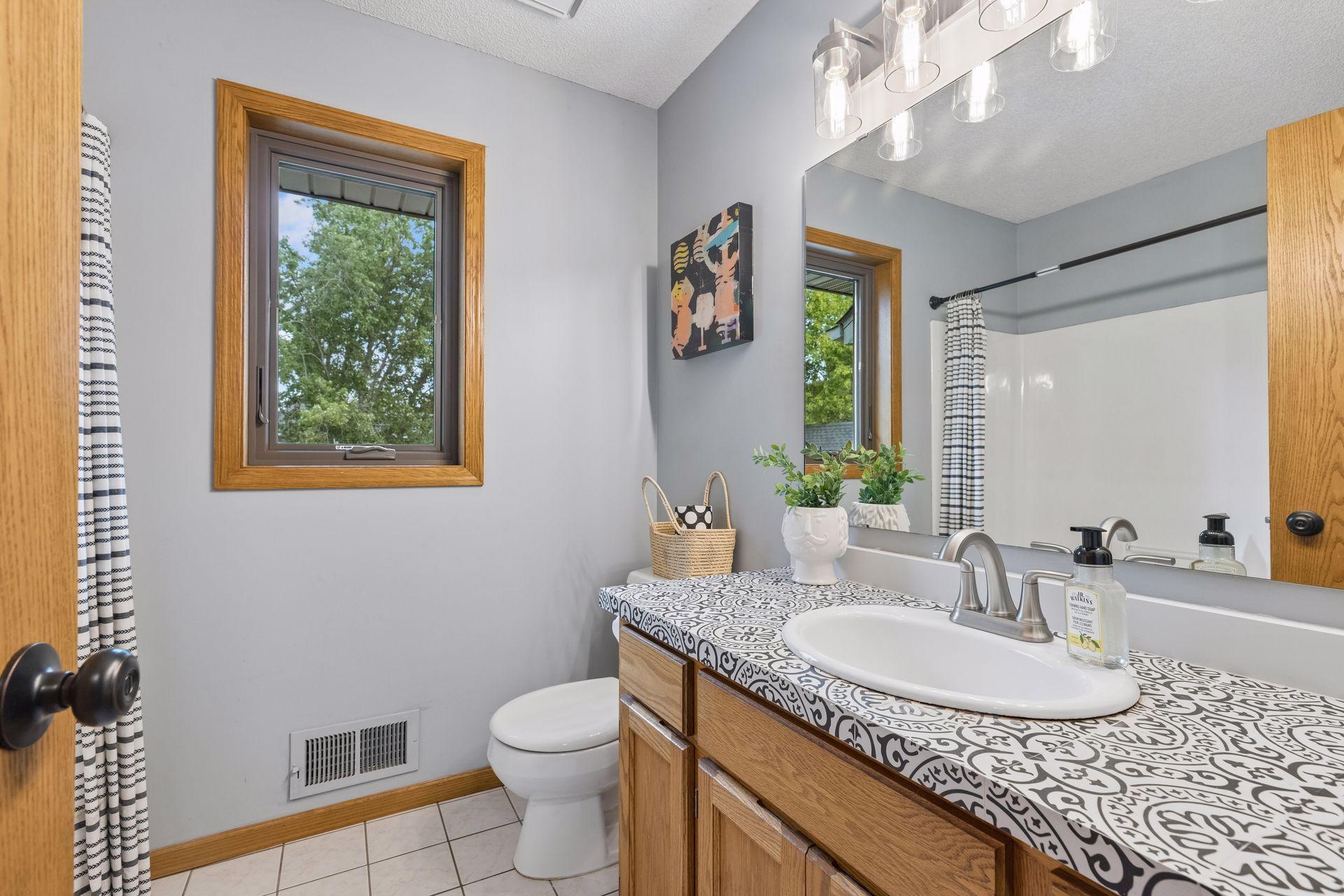 9136 Pinehurst Road Woodbury, MN 55125 - Photo 61 of 86 Gallery Image 61