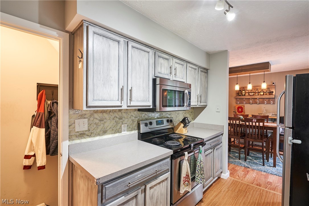 2808 Lynne Road Akron, OH 44312 - Photo 9 of 27
