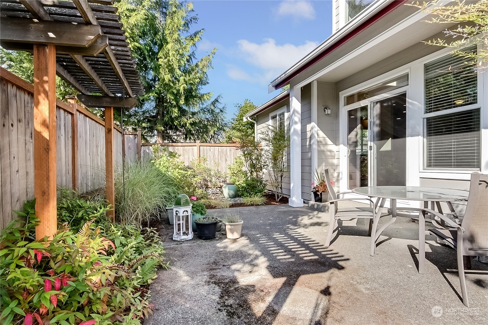 4652 Rochelle Street Southeast Lacey, WA 98503 - Photo 4 of 20 Gallery Image 4