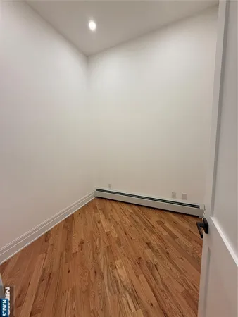 $2,700 | 695 Elm Street, Unit 1, Kearny, NJ 07032