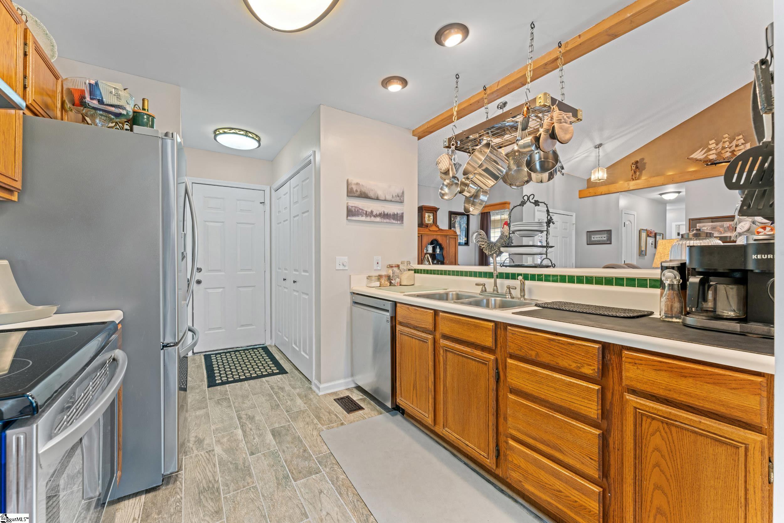 239 Jacqueline Road Piedmont, SC 29673 - Photo 14 of 39 Gallery Image 14
