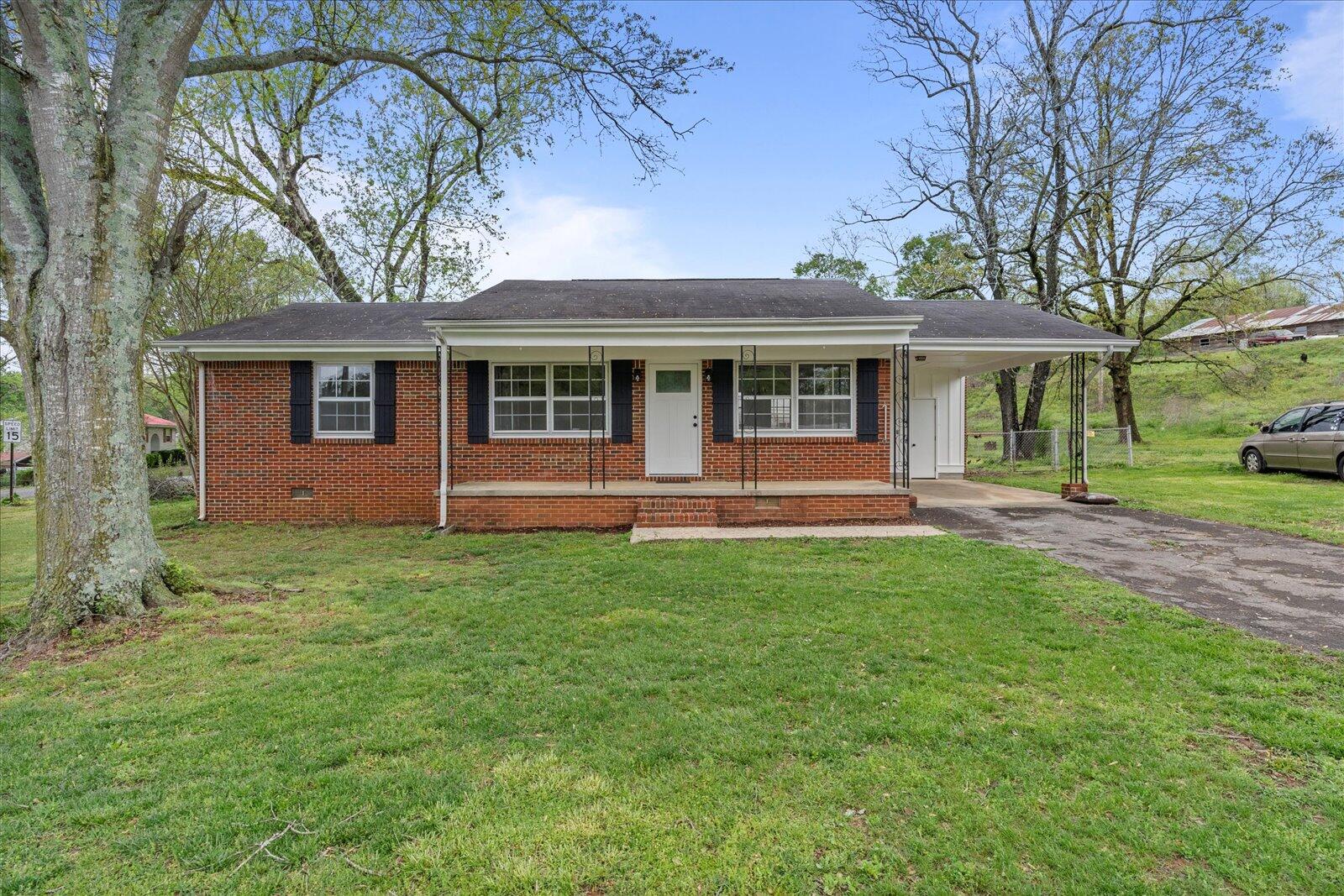 01-890 Shellmound Rd- 1